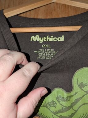 Women's Long Sleeve Tee in Dark Brown with Green Graphic - 2XL